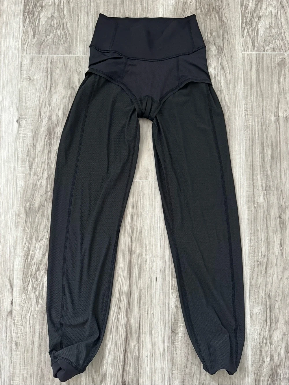Lululemon Black High Rise Cuffed Joggers Track Pants Size 2